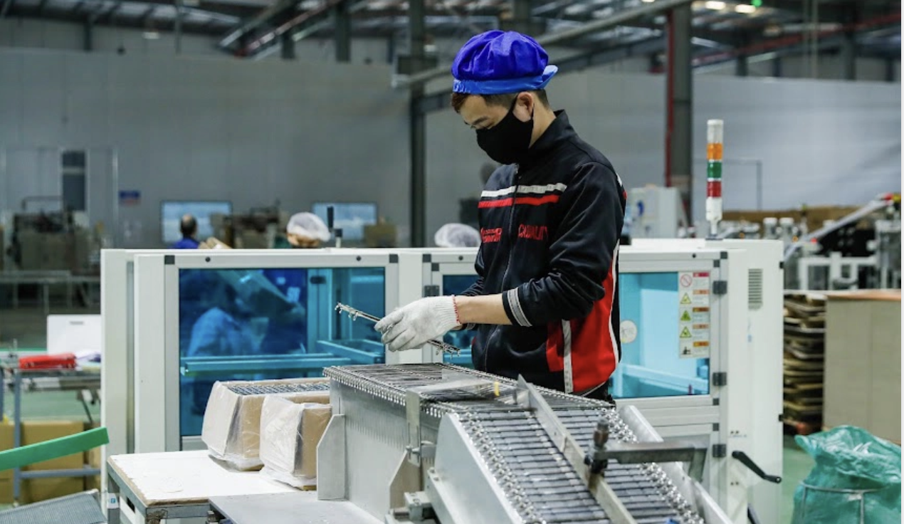 Standard Chartered điều chỉnh dự báo tăng trưởng GDP của Việt Nam