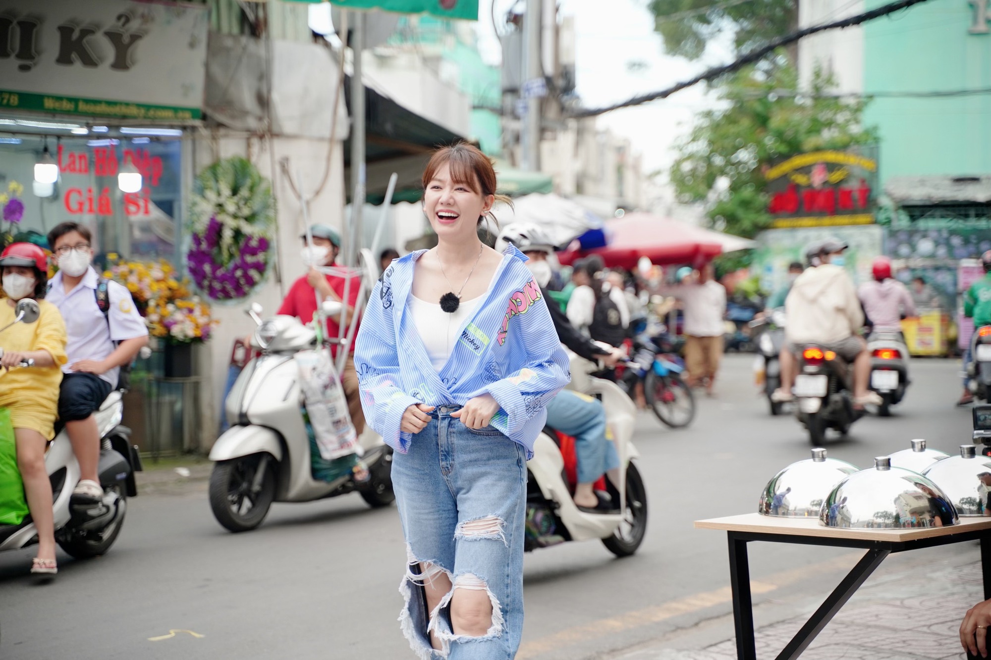 Hari Won thành “Bách khoa Việt Nam” trong chương trình Hàn