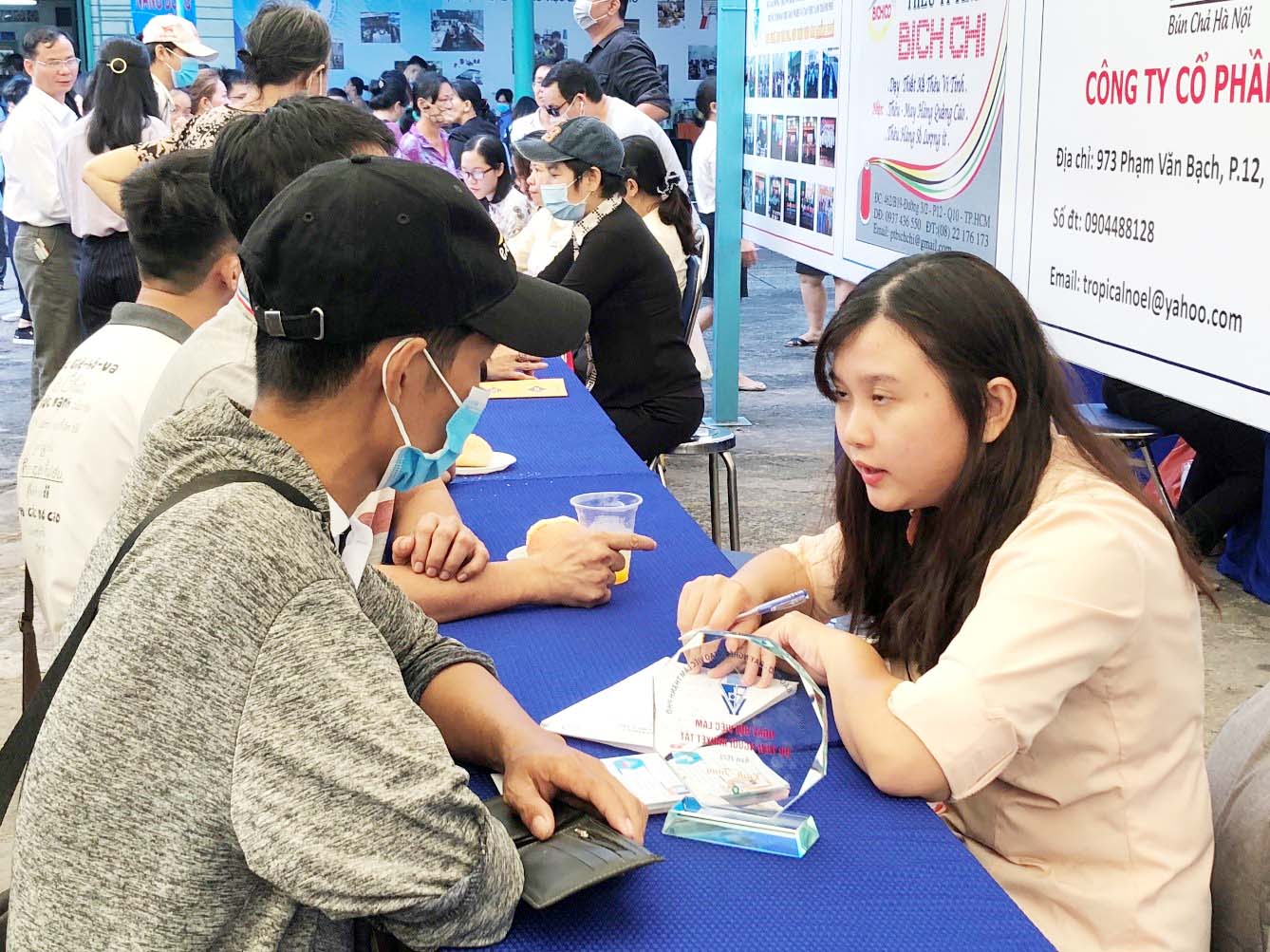 Tổ chức sàn việc làm dành cho người khuyết tật