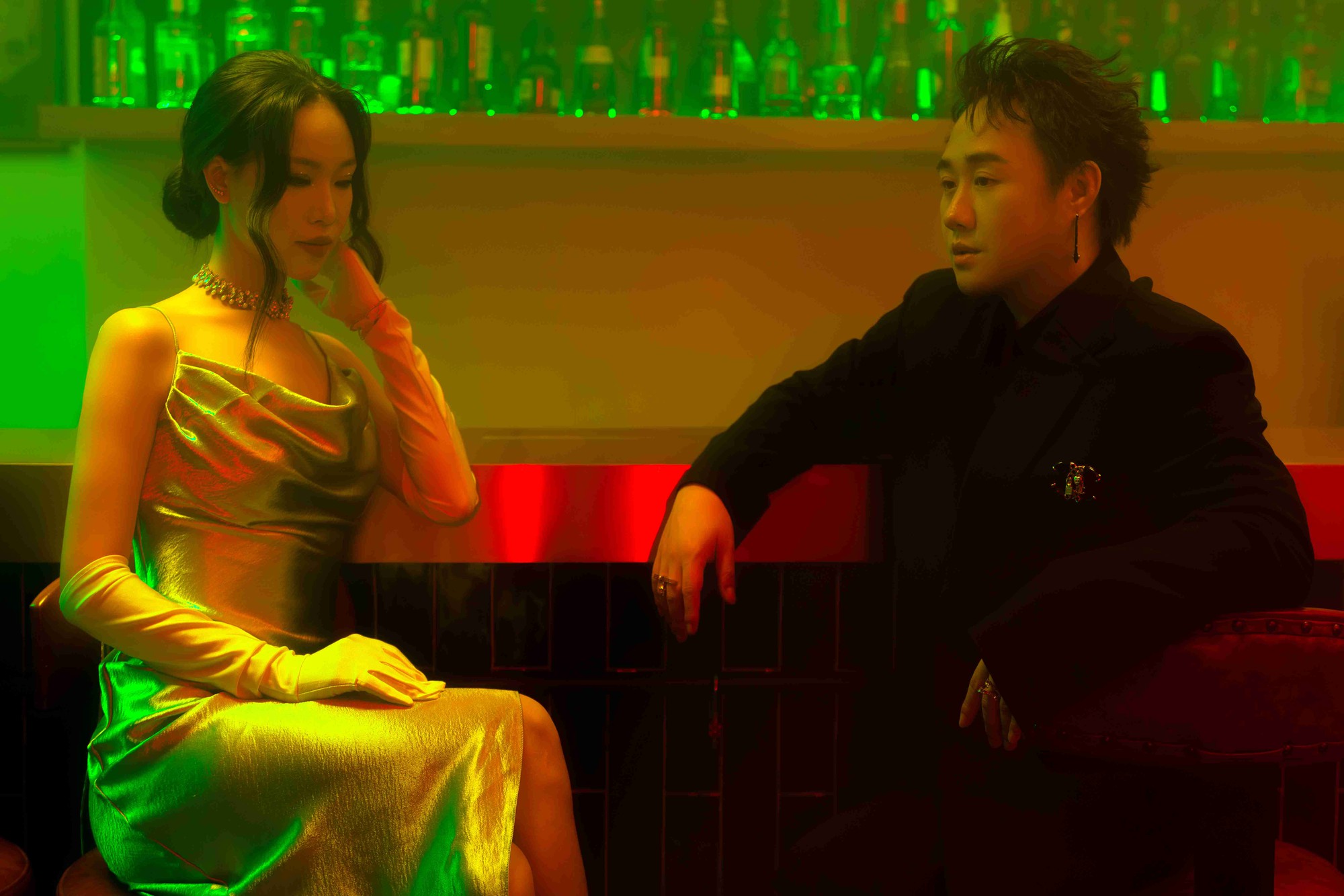 Th&aacute;nh mưa Trung Qu&acirc;n đ&aacute;nh &uacute;p trước liveshow - Ảnh 4.