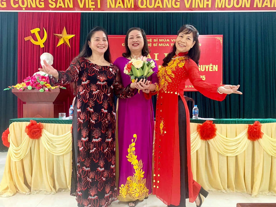 Tôi lớn lên từ bài học đầu đời như thế!