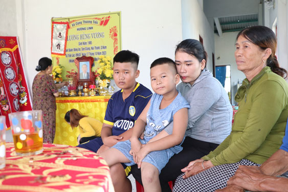 Lấy chồng nghề biển, hồn treo cột buồm...