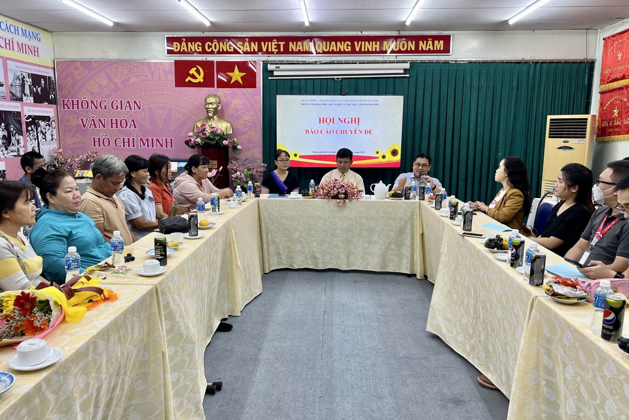 Tạo cơ hội việc l&agrave;m cho lao động khuyết tật - Ảnh 5.