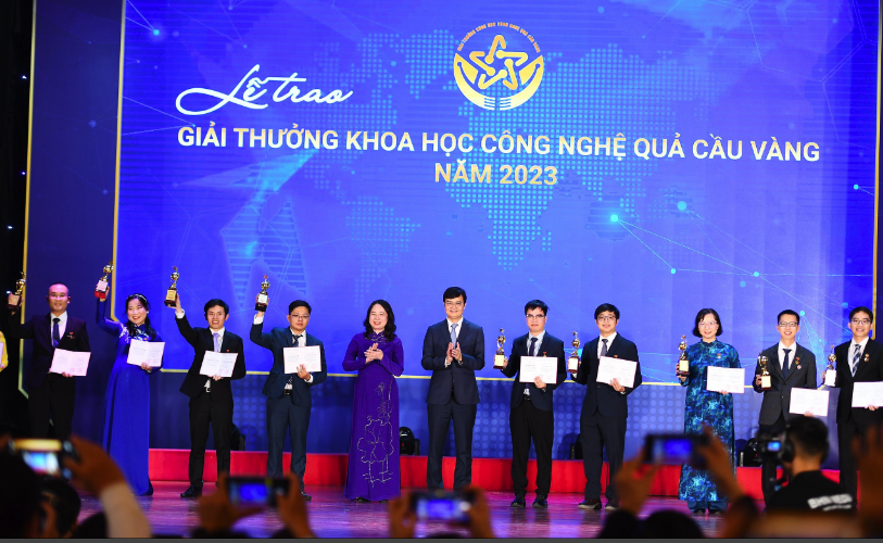 10 t&agrave;i năng trẻ xuất sắc nhận giải thưởng Quả cầu v&agrave;ng 2023 - Ảnh 3.