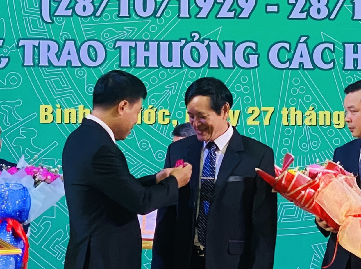 Tập đo&agrave;n C&ocirc;ng nghiệp Cao su Việt Nam: Từ kh&oacute; khăn vươn l&ecirc;n dẫn đầu - Ảnh 4.