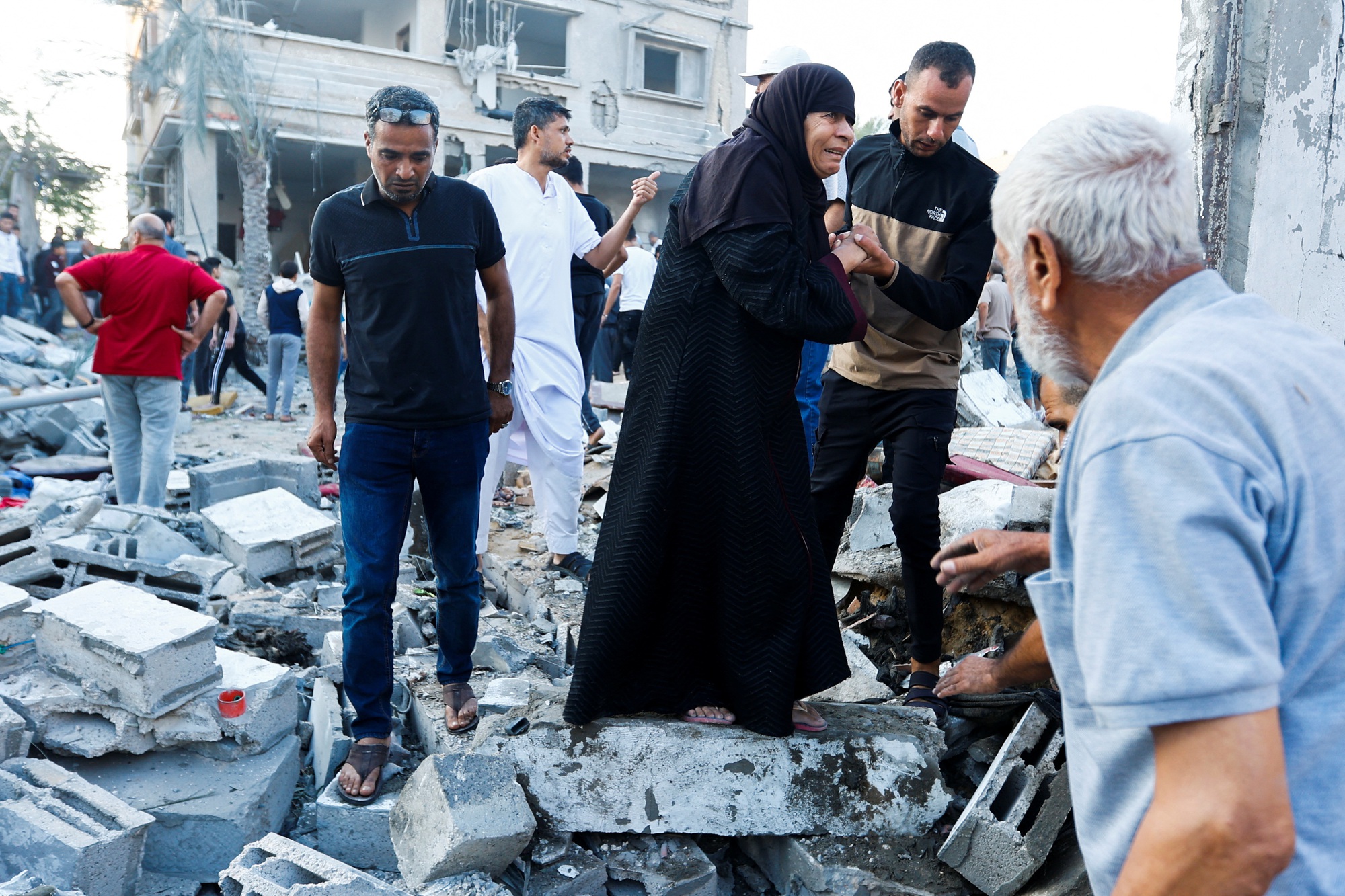 Nh&igrave;n lại 1 th&aacute;ng xung đột Israel - Hamas - Ảnh 1.