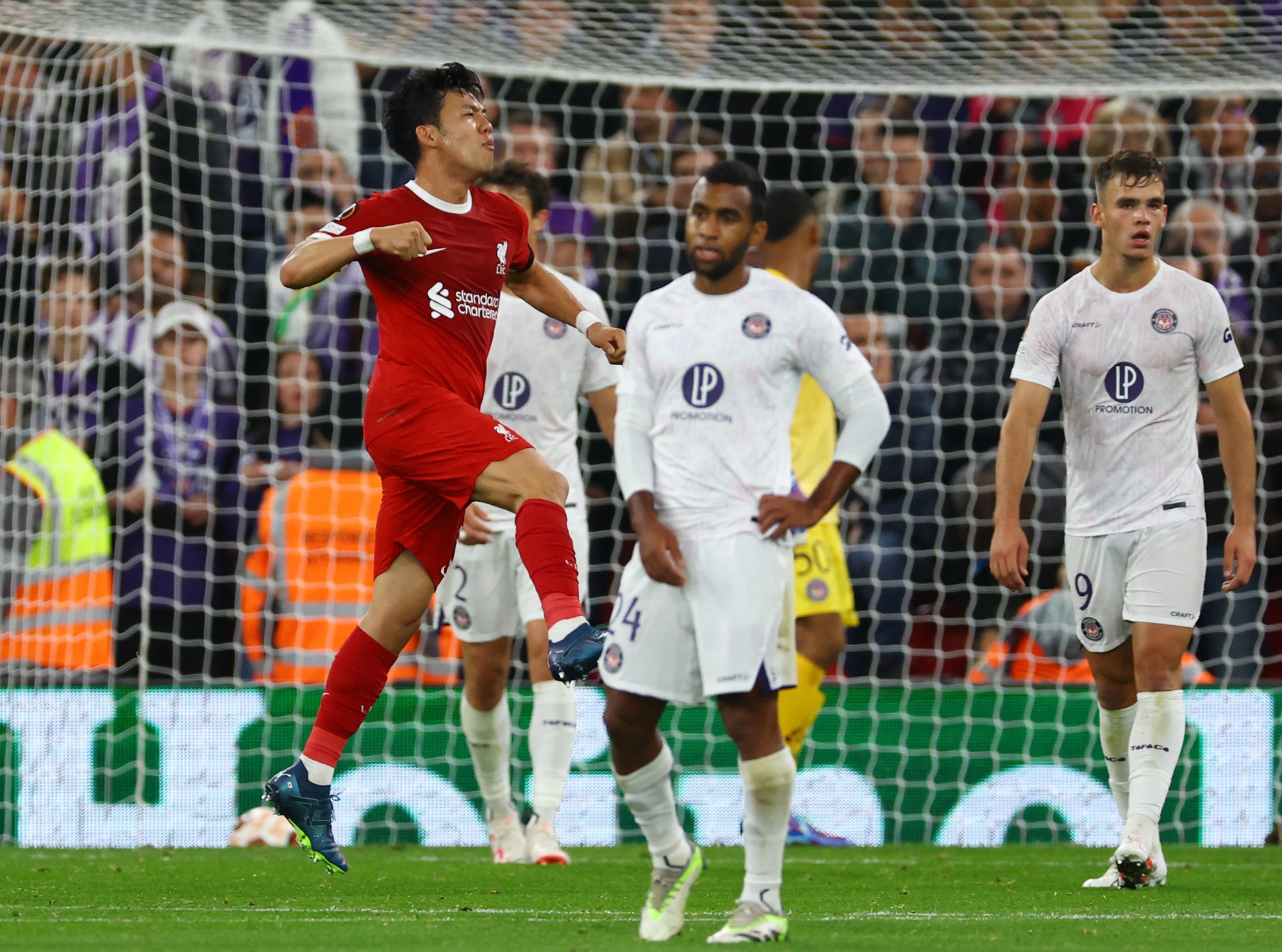 Tuyển Việt Nam chạm tr&aacute;n d&agrave;n sao Ngoại hạng Anh ở Asian Cup 2023- Ảnh 3.