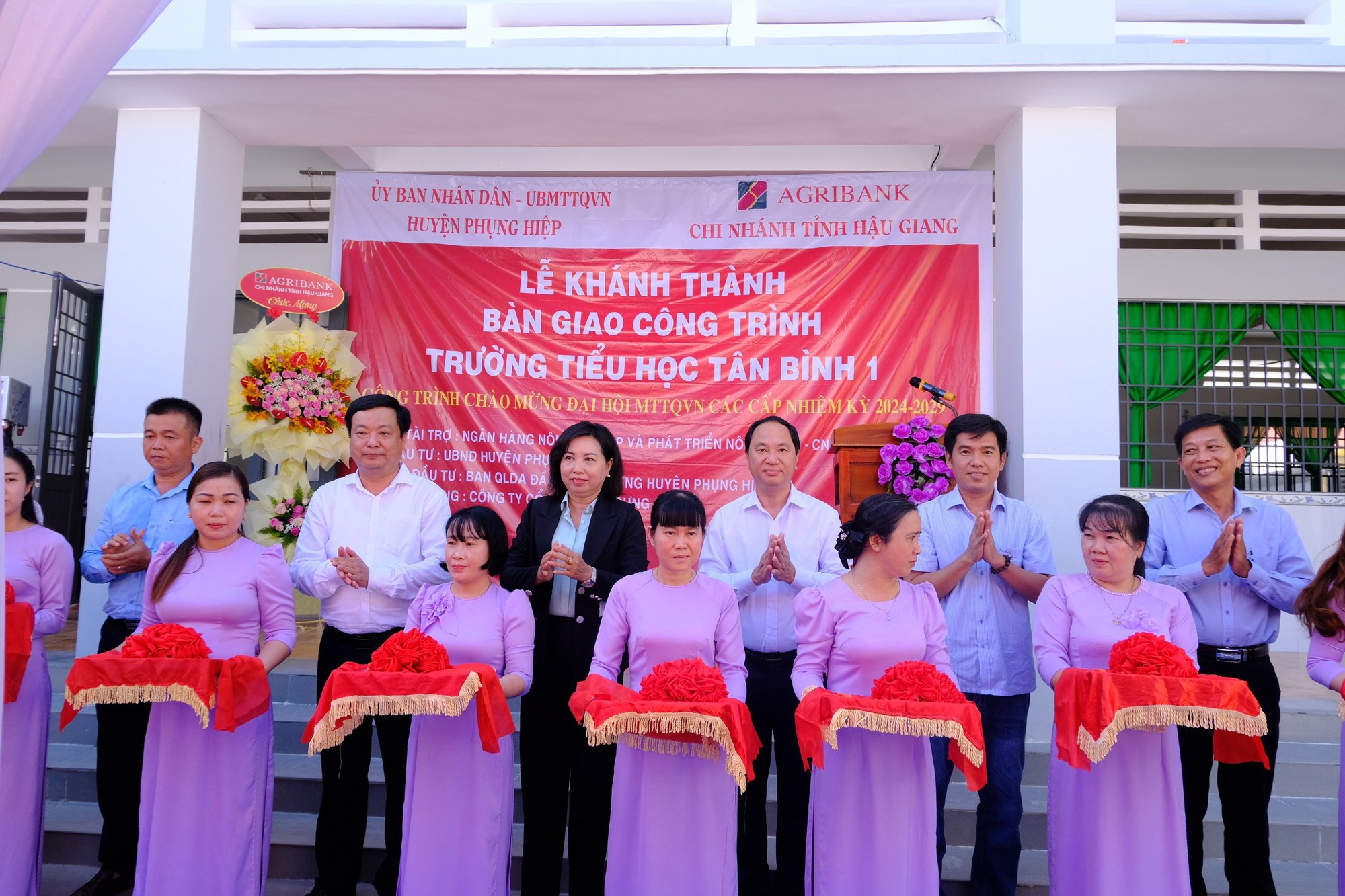 Agribank Hậu Giang tài trợ 5 tỉ đồng xây dựng Trường Tiểu học Tân Bình 1