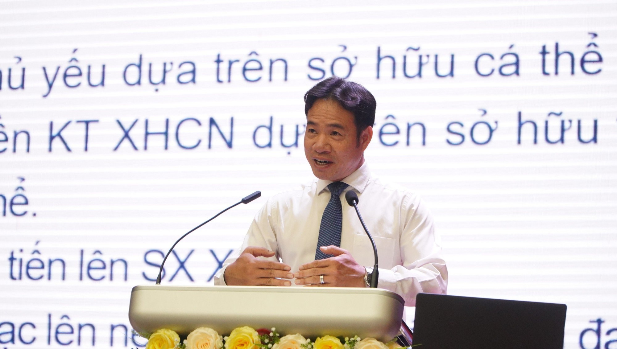 Gần 1.000 người tham gia tọa đàm về vai trò của đối ngoại nhân dân