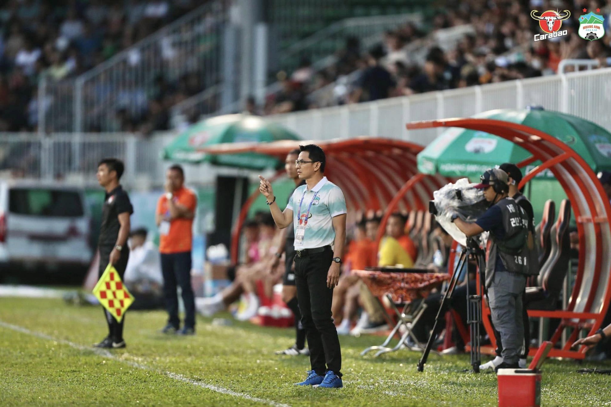 CLB Ho&agrave;ng Anh Gia Lai thua đậm trước nh&agrave; v&ocirc; địch V-League - Ảnh 4.