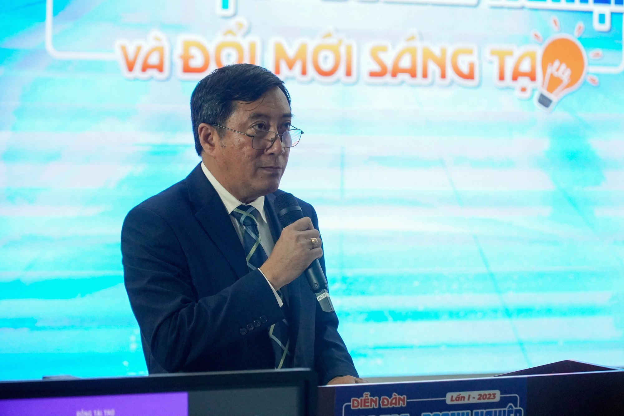 Nh&agrave; trường mong bắt tay với doanh nghiệp - Ảnh 1.