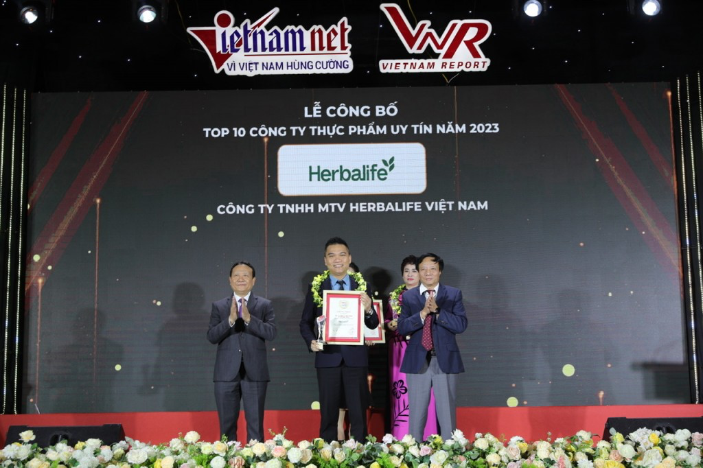 Herbalife Việt Nam được vinh danh top 10 công ty thực phẩm uy tín