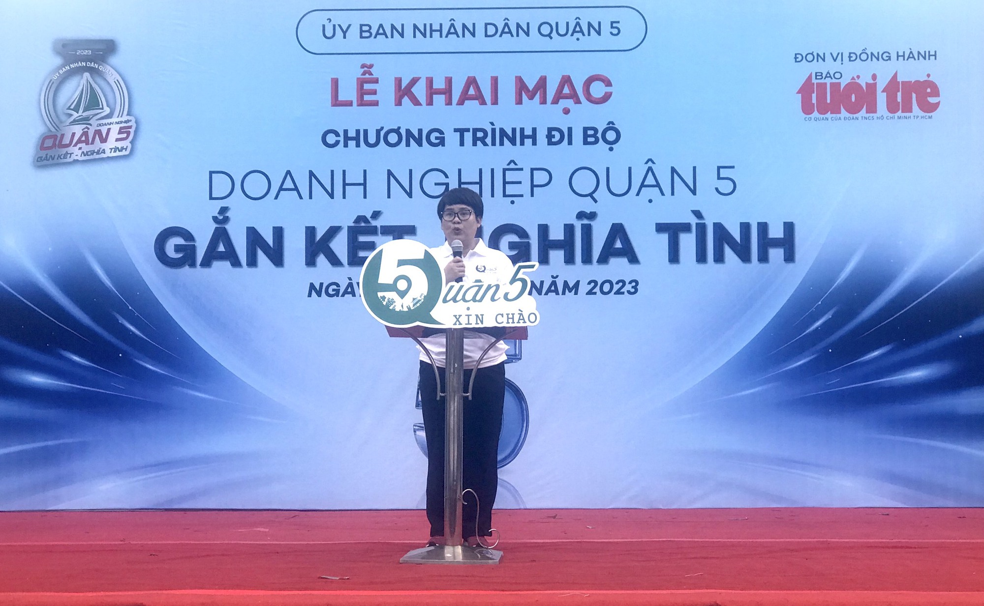 Đi bộ Doanh nghiệp Quận 5 - Gắn kết, nghĩa tình chăm lo Tết cho người dân - Ảnh 1.