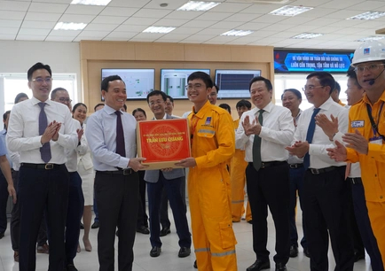 Việt Nam ch&iacute;nh thức c&oacute; mặt tr&ecirc;n bản đồ LNG to&agrave;n cầu - Ảnh 4.