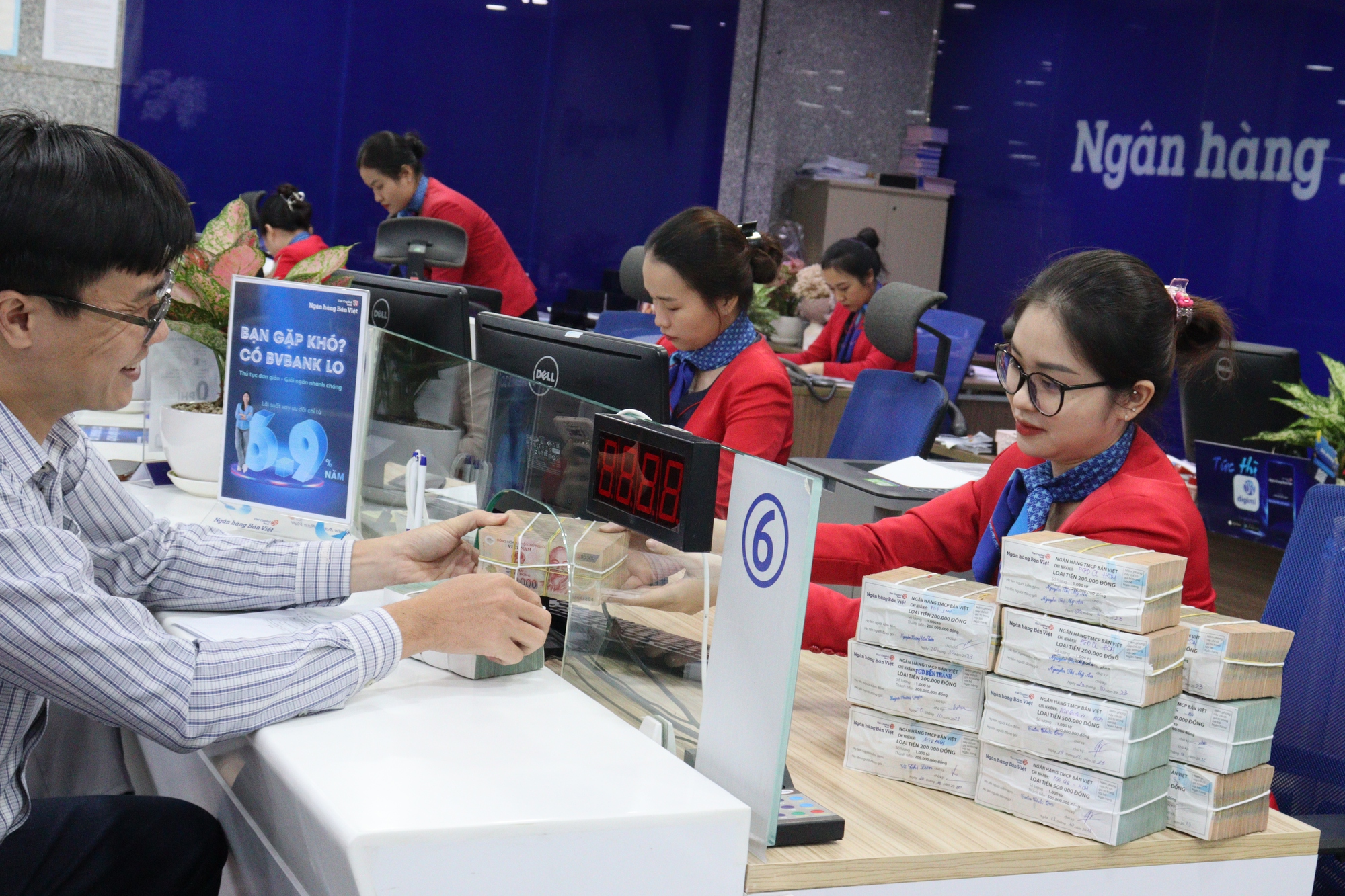 L&atilde;i suất tiết kiệm tăng, người d&acirc;n gửi 500 triệu đồng nhận bao nhi&ecirc;u tiền l&atilde;i?- Ảnh 2.