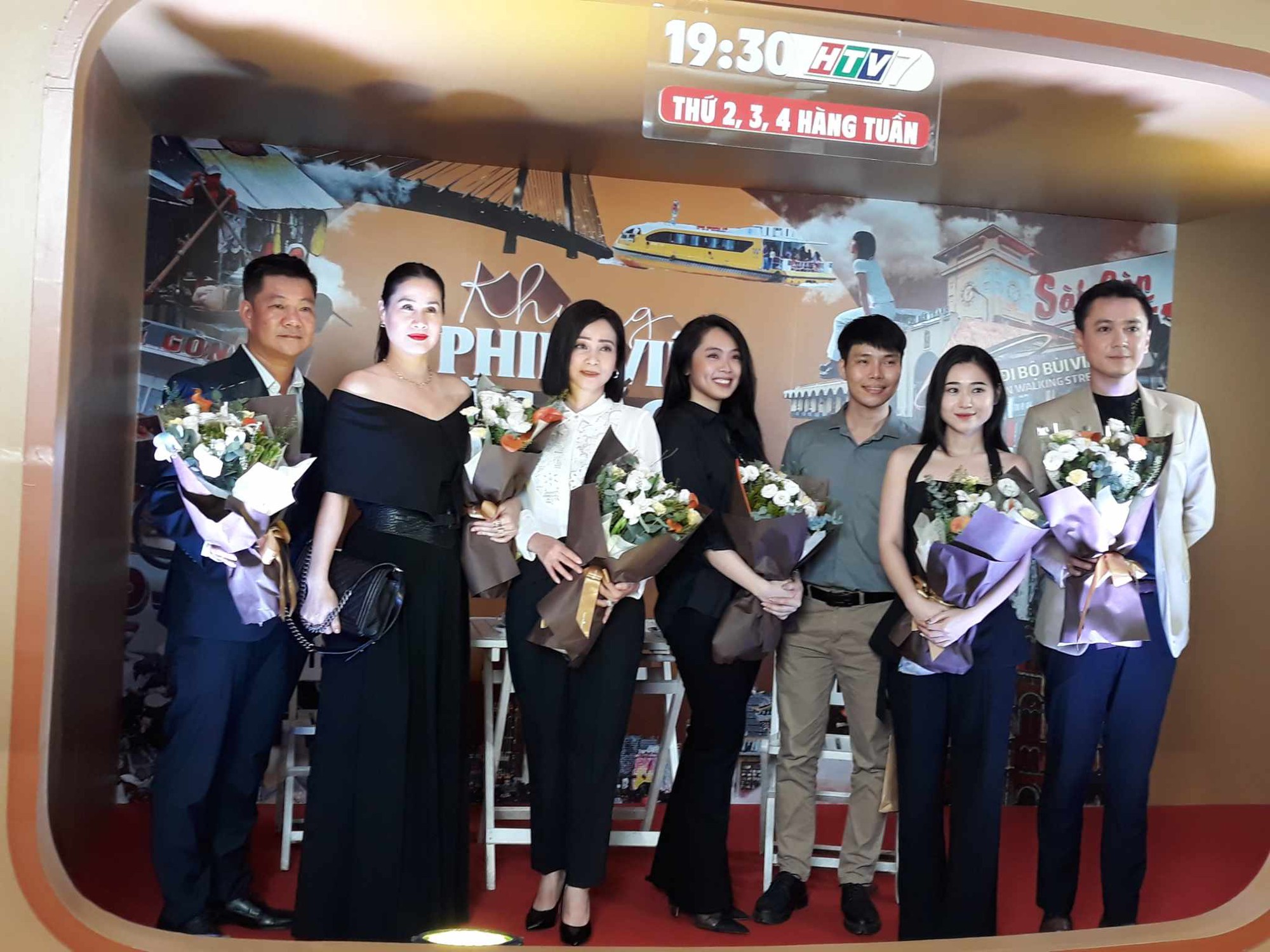 Loạt sao Việt tề tựu chúc mừng HTV