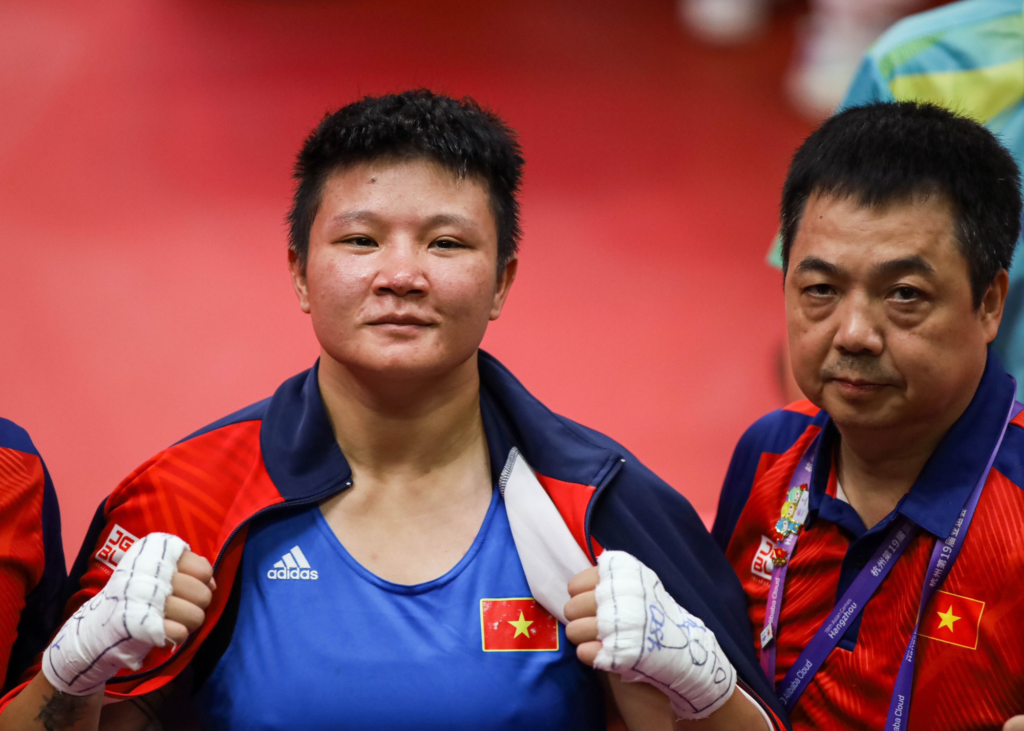 ASIAD 19: Cầu m&acirc;y Việt Nam thắng Trung Quốc, v&agrave;o chung kết nội dung 4 nữ - Ảnh 3.