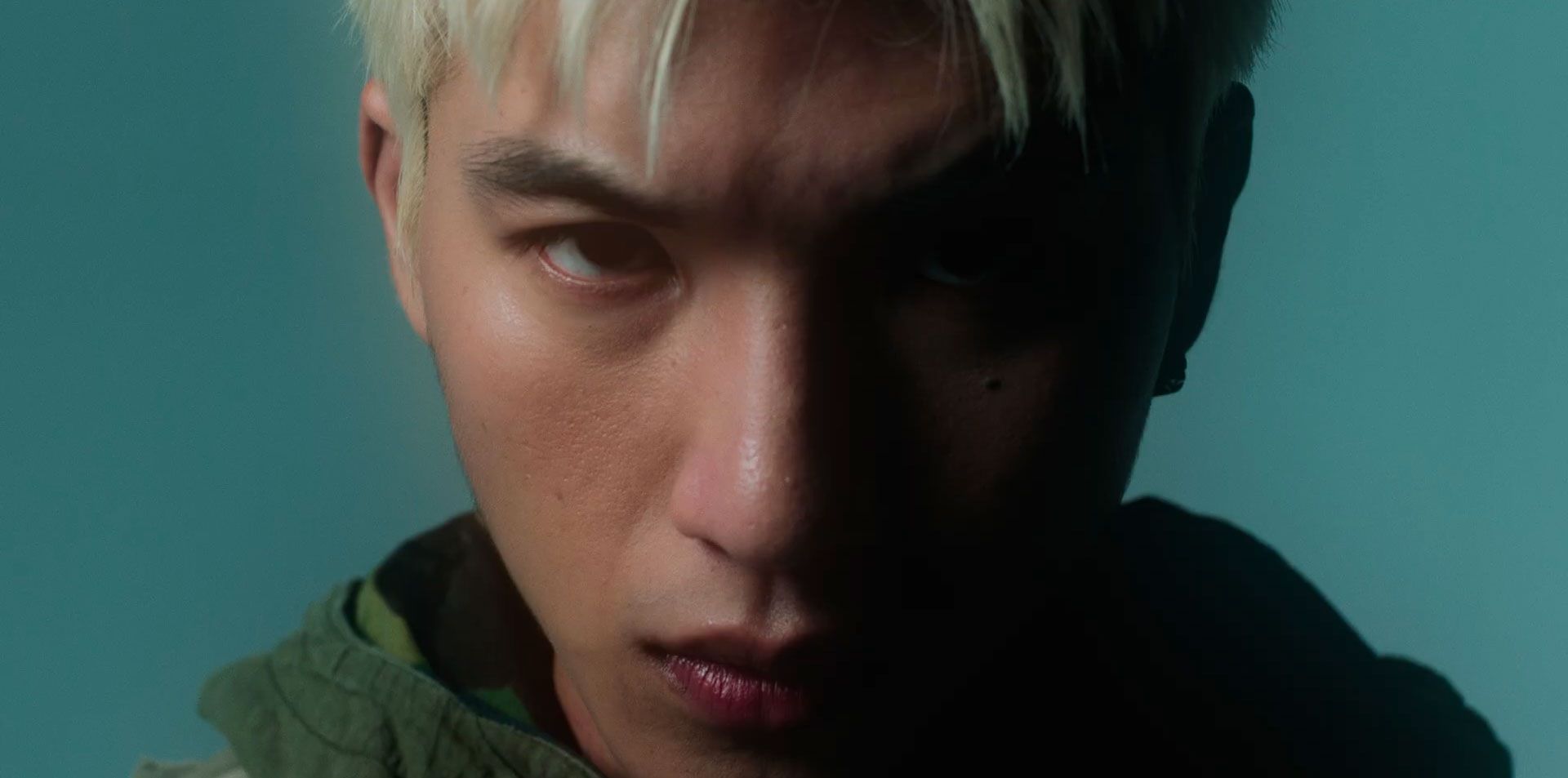 Hieuthuhai "lột xác", thoát khỏi hình tượng đáng yêu, "soft boy"