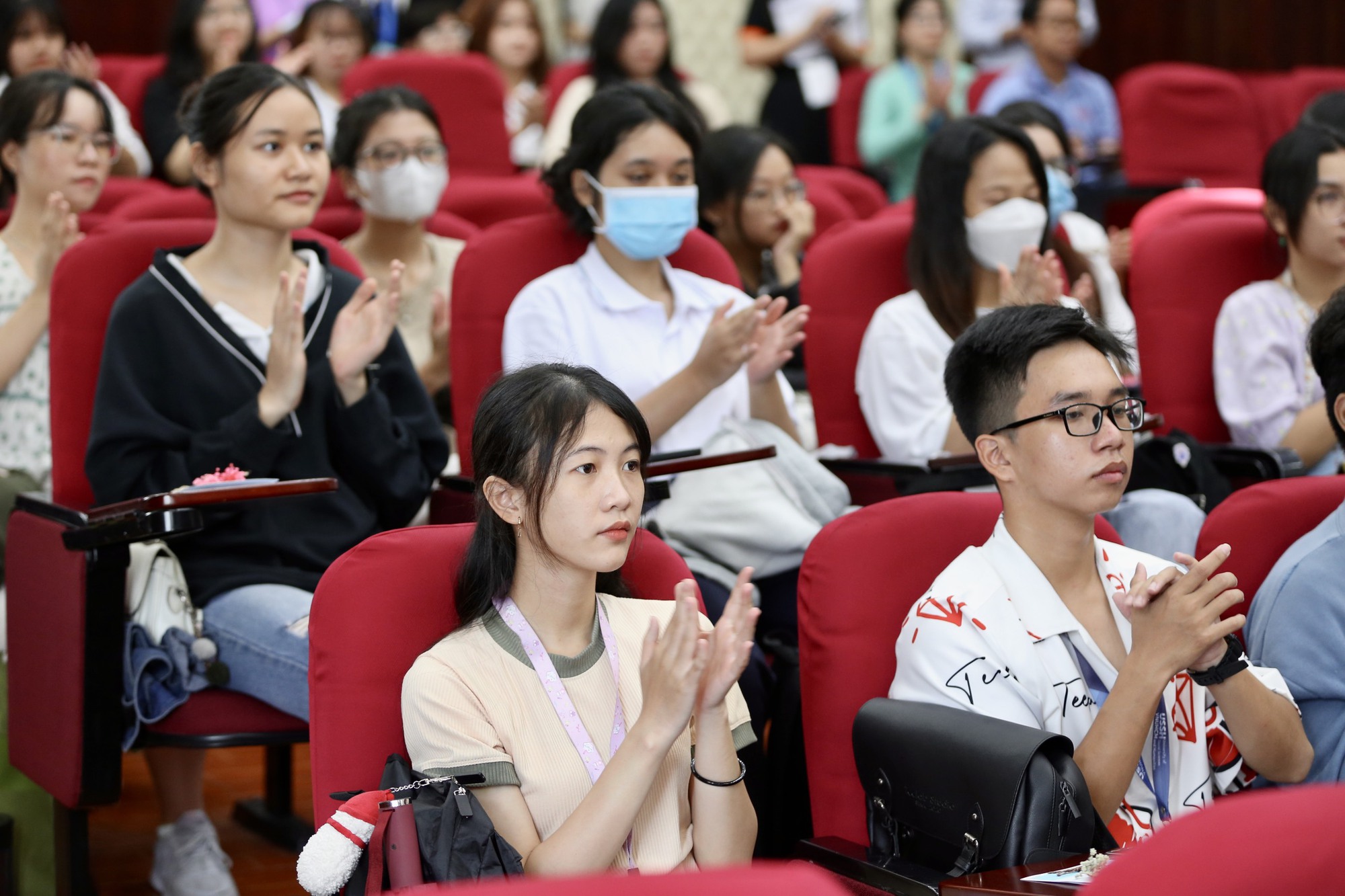 Cánh Buồm Xanh Khoa Ngôn ngữ học chính thức vươn khơi - Ảnh 8.