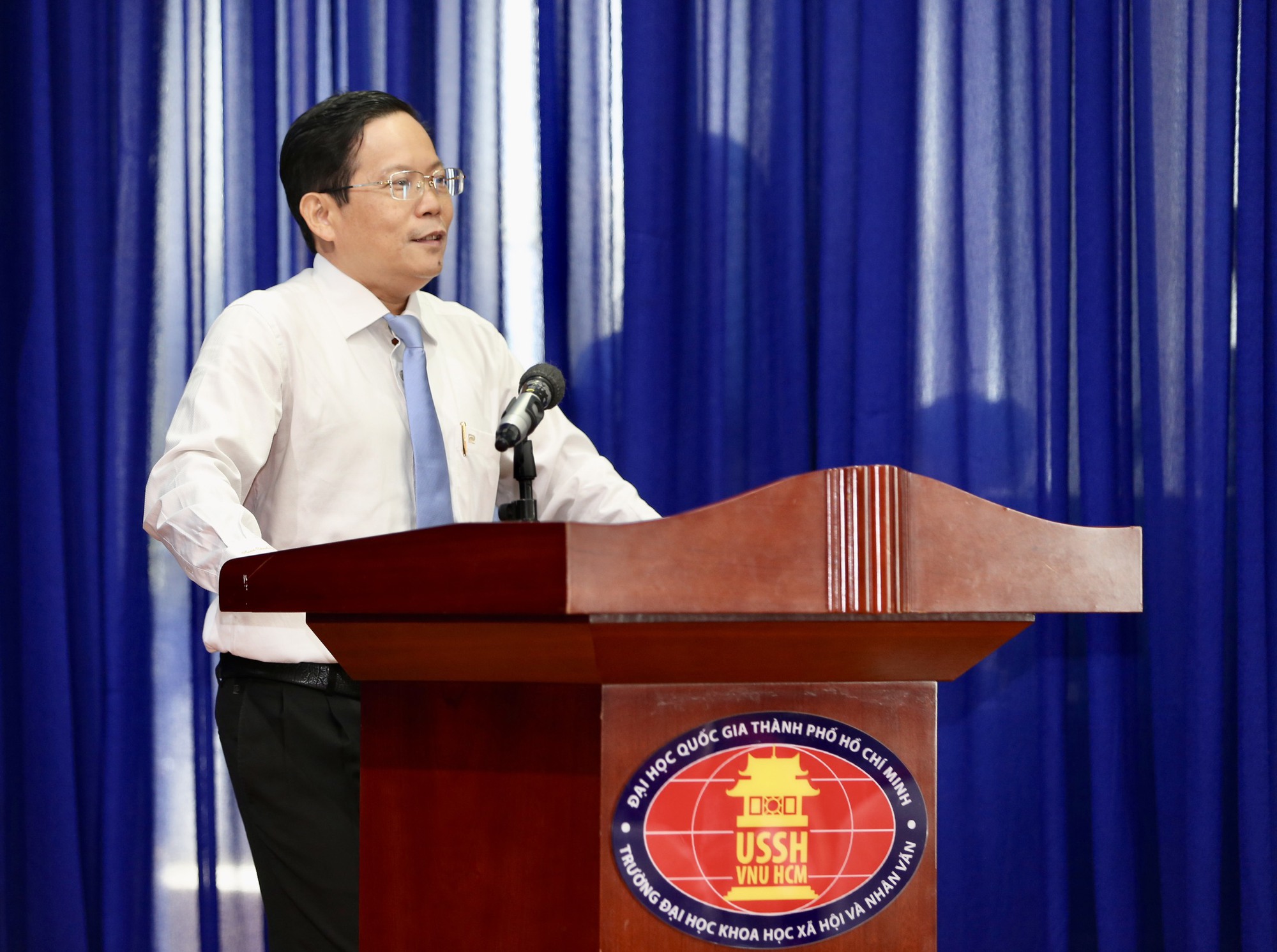 B&aacute;o Người Lao Động v&agrave; Trường Đại học  KHXH&NV TP HCM k&yacute; kết ghi nhớ hợp t&aacute;c - Ảnh 4.