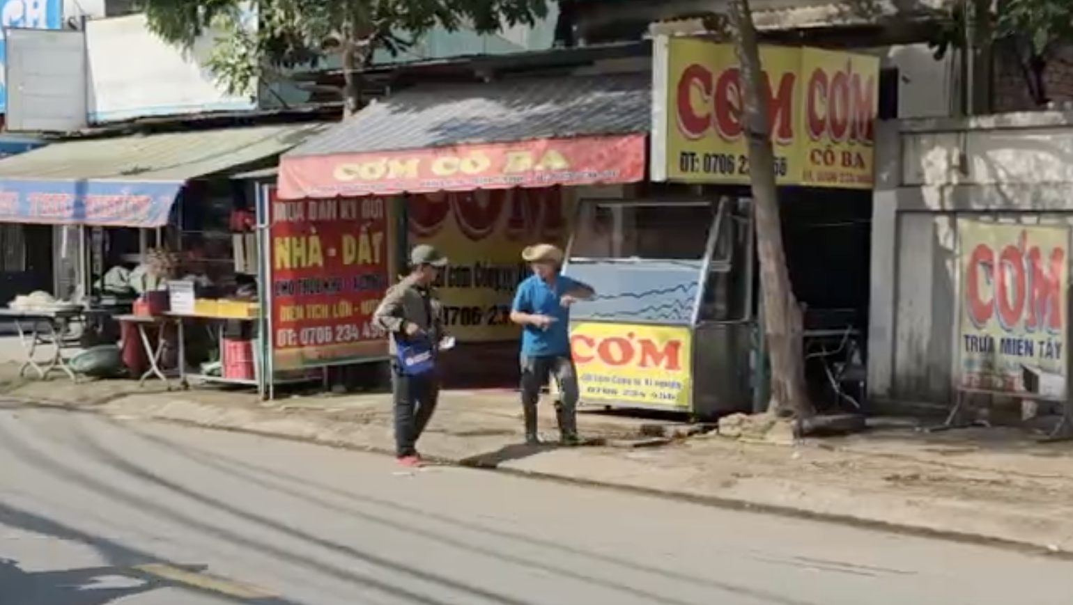 Công an vào cuộc thông tin người khuyết tật bị giật 200 tờ vé số ở TP HCM