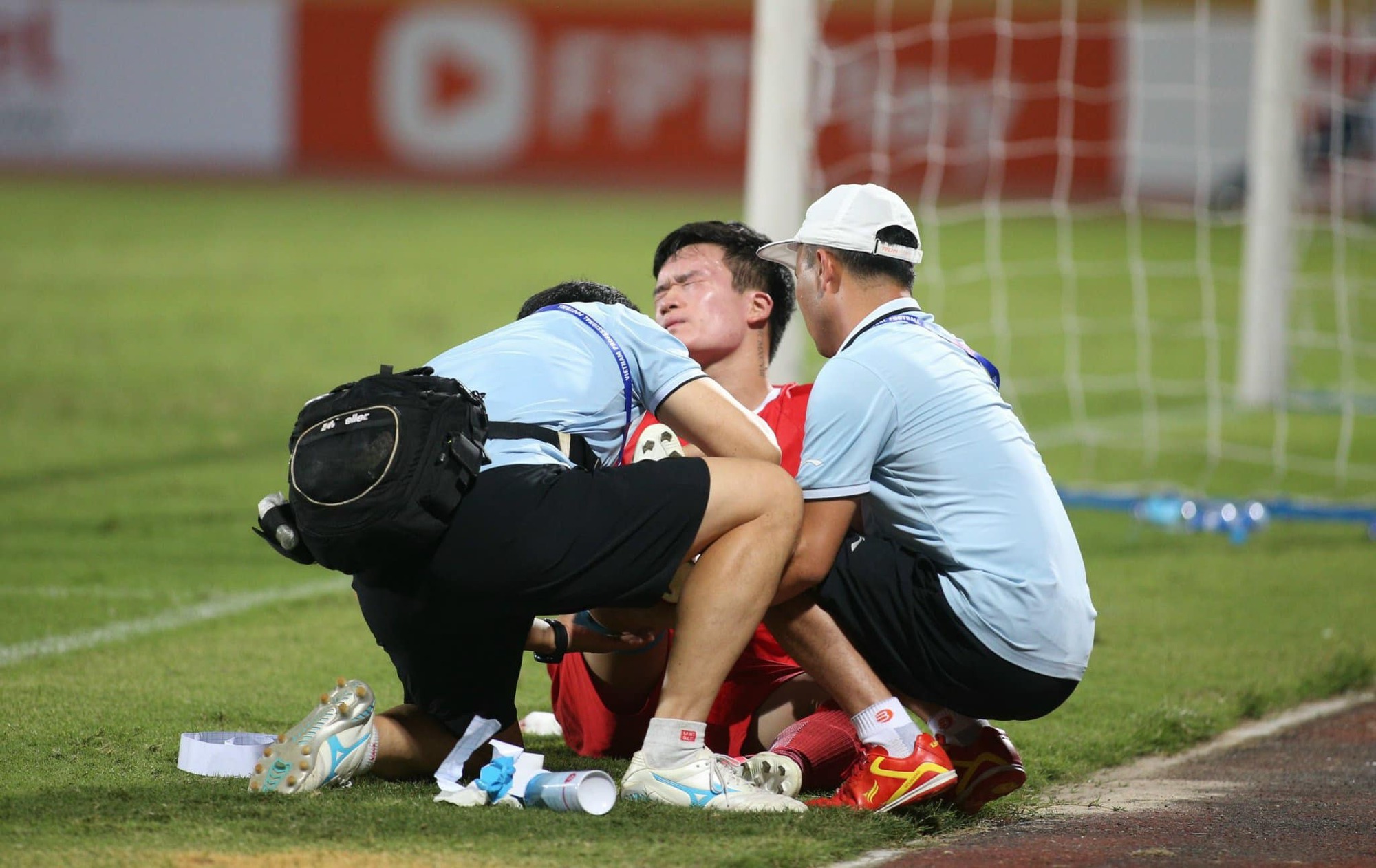 Điểm nhấn v&ograve;ng 2 V-League: C&uacute; sốc cho H&agrave; Nội, bất ngờ Nam Định - Ảnh 3.