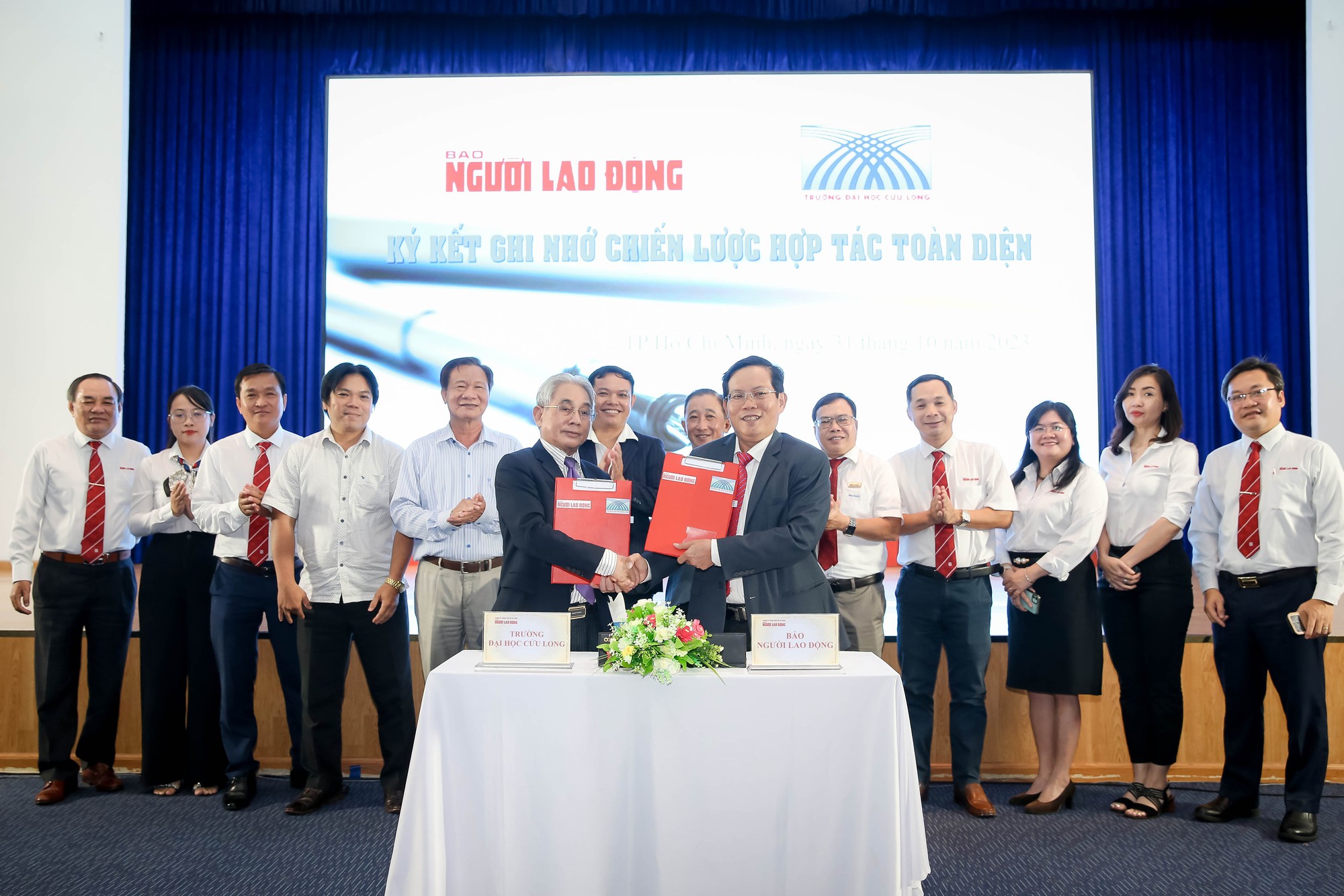 Báo Người Lao Động và Trường ĐH Cửu Long hợp tác toàn diện