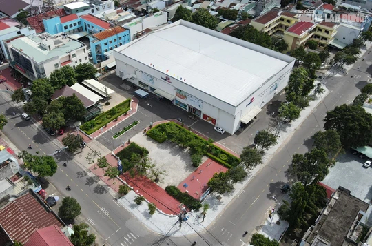 Tỉnh Kon Tum giải trình khu "đất vàng" được chia nhỏ cho thuê