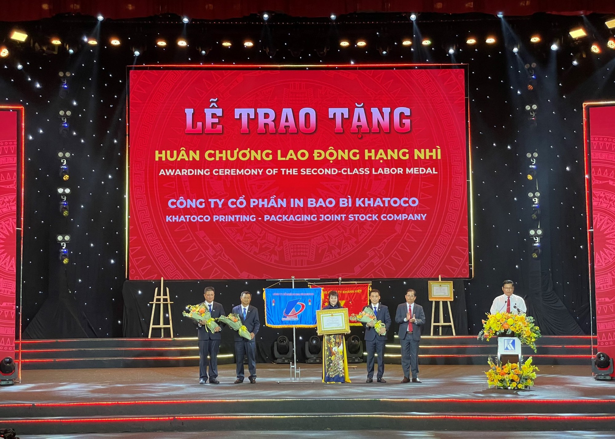 Hai đơn vị của Khatoco đón nhận Huân chương Lao Động hạng 2 - Ảnh 3.