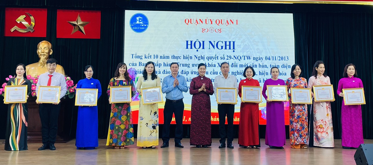 TP HCM: Quận 1 gặp kh&oacute; về quỹ đất ph&aacute;t triển gi&aacute;o dục - Ảnh 2.