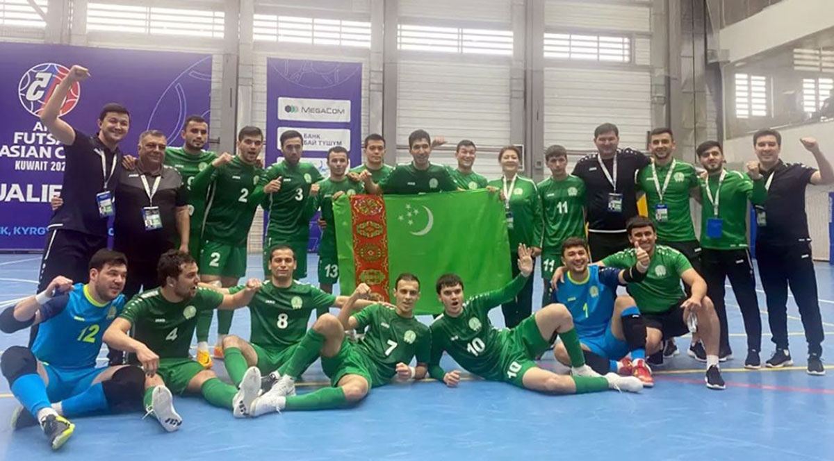 Diễn biến bất ngờ tại v&ograve;ng loại Futsal ch&acirc;u &Aacute; 2024, tuyển Việt Nam dễ thở - Ảnh 1.
