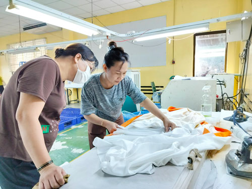 Tạo động lực cho công nhân