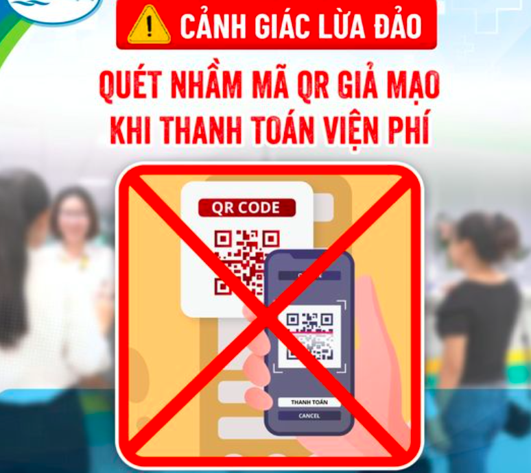 Cảnh báo dán mã QR giả tại quầy thu viện phí để lừa đảo - Ảnh 1.
