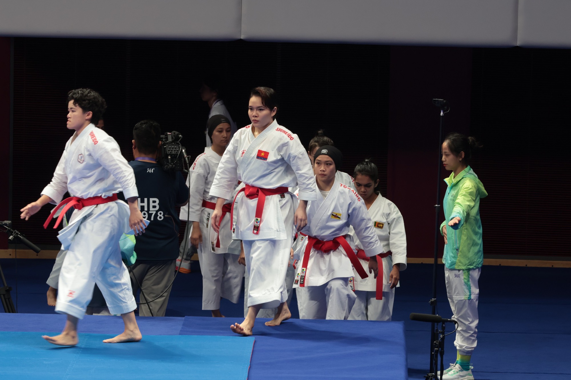 ASIAD 19 ngày 5-10: Bóng chuyền nữ Việt Nam thua trận trước chủ nhà - Ảnh 8.