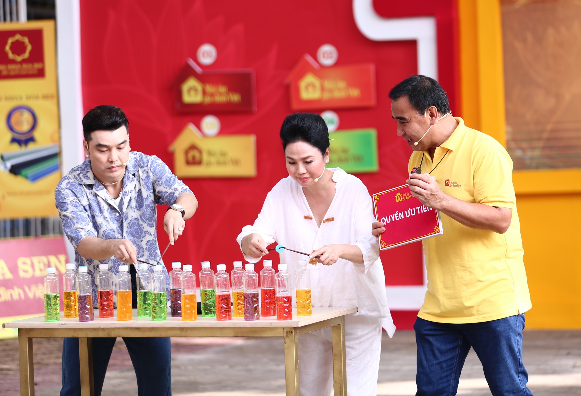 Một năm sứ mệnh mang hạnh ph&uacute;c cho trẻ em mồ c&ocirc;i của M&aacute;i ấm gia đ&igrave;nh Việt - Ảnh 4.