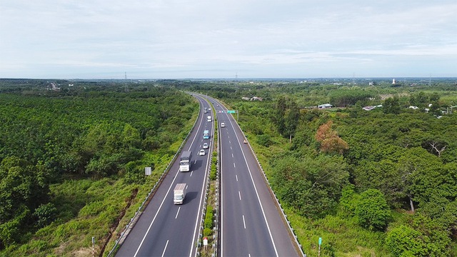 VEC rục rịch tăng giá dịch vụ 4 tuyến cao tốc