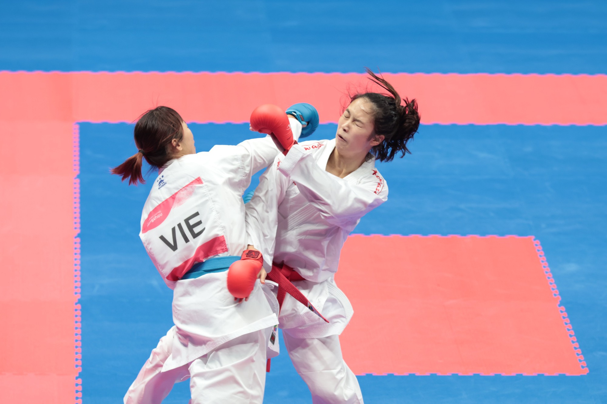 ASIAD 19 ngày 6-10: "Cô gái vàng" karate không thể giành "vàng"