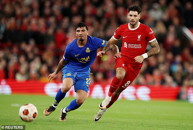 T&acirc;n binh b&ugrave;ng nổ, Liverpool thắng tưng bừng s&acirc;n cỏ Europa League - Ảnh 1.