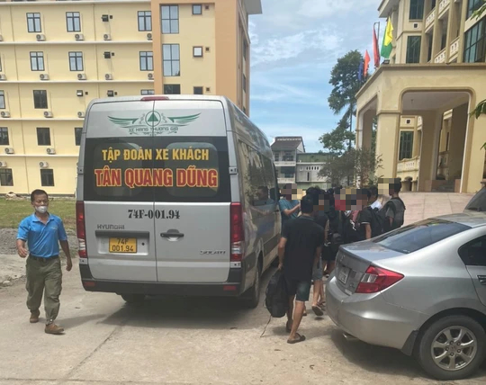 Thông tin mới liên quan vụ người cha vượt hơn 1.000 km bám theo xe chở con gái