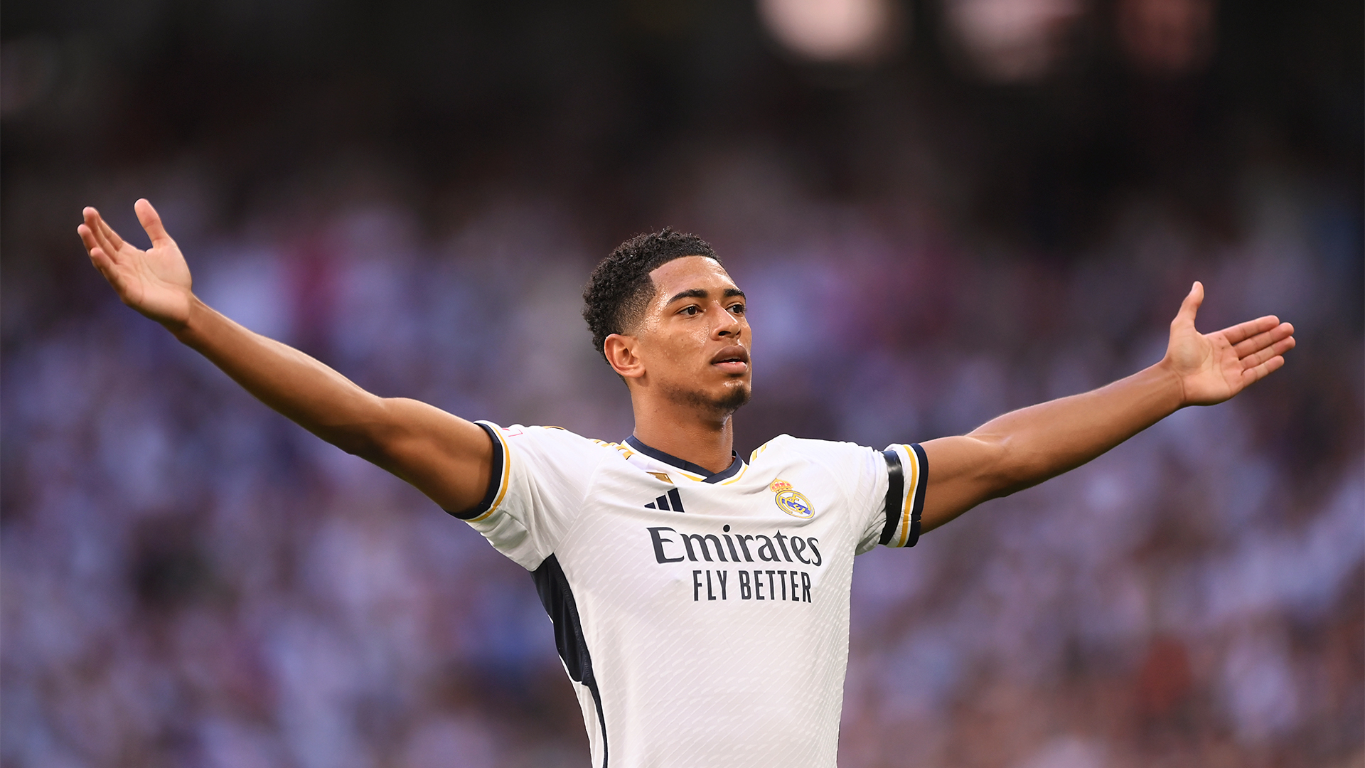 Bellingham cân bằng kỷ lục của Ronaldo, Real Madrid nối dài mạch toàn thắng.