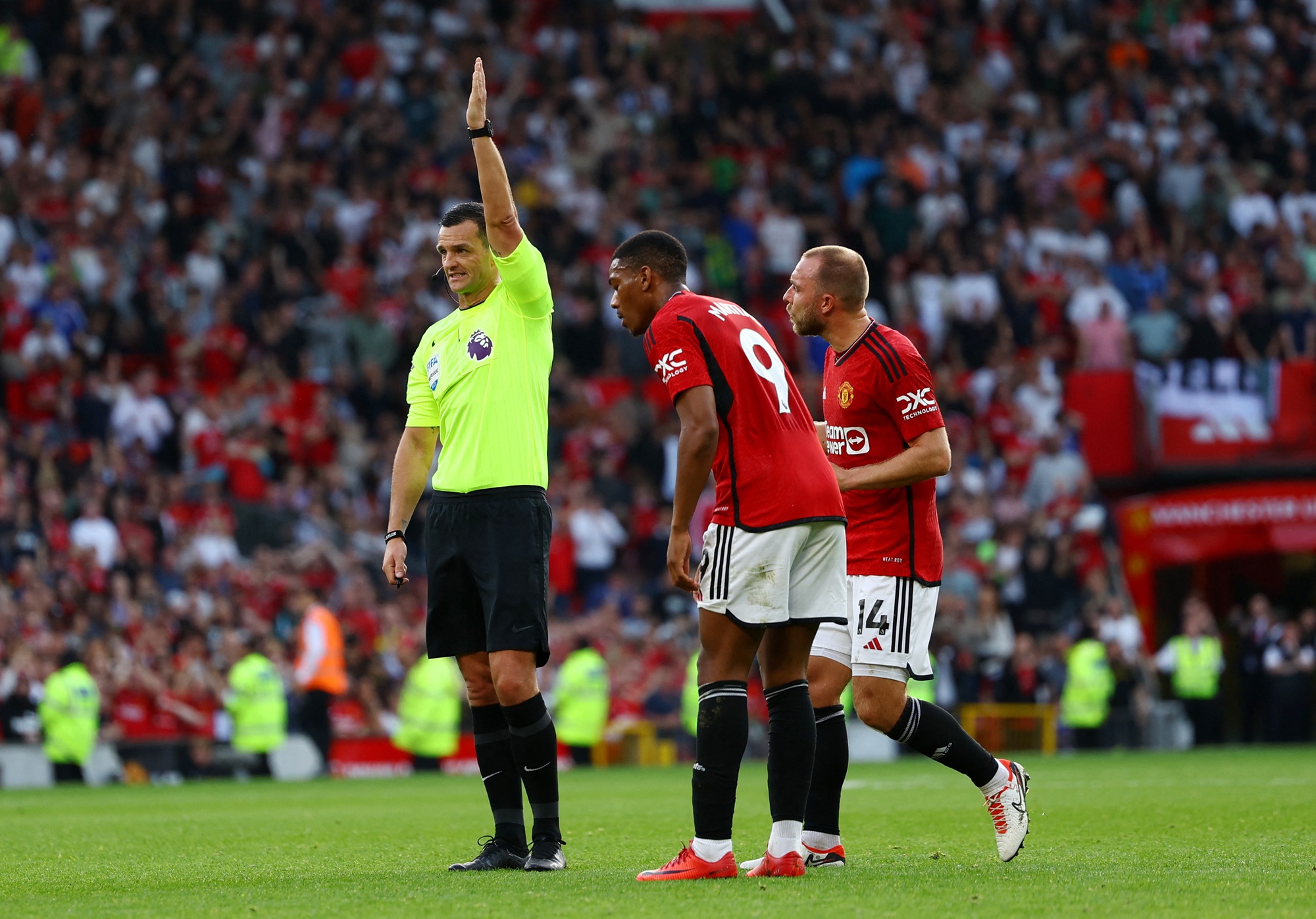Người hùng McTominay tỏa sáng, Man United thắng nghẹt thở Brentford - Ảnh 4.