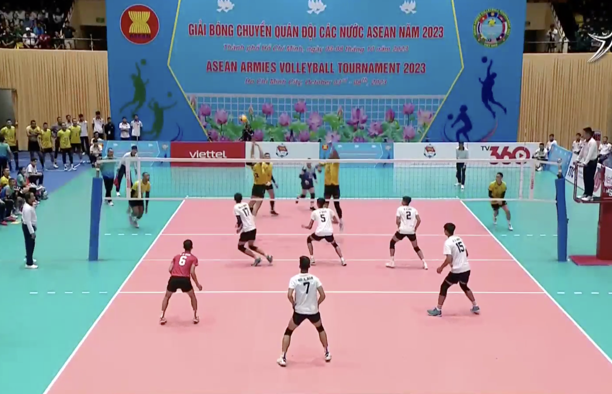 Thắng Th&aacute;i Lan, chủ nh&agrave; Qu&acirc;n đội Việt Nam gi&agrave;nh ng&ocirc;i v&ocirc; địch - Ảnh 1.