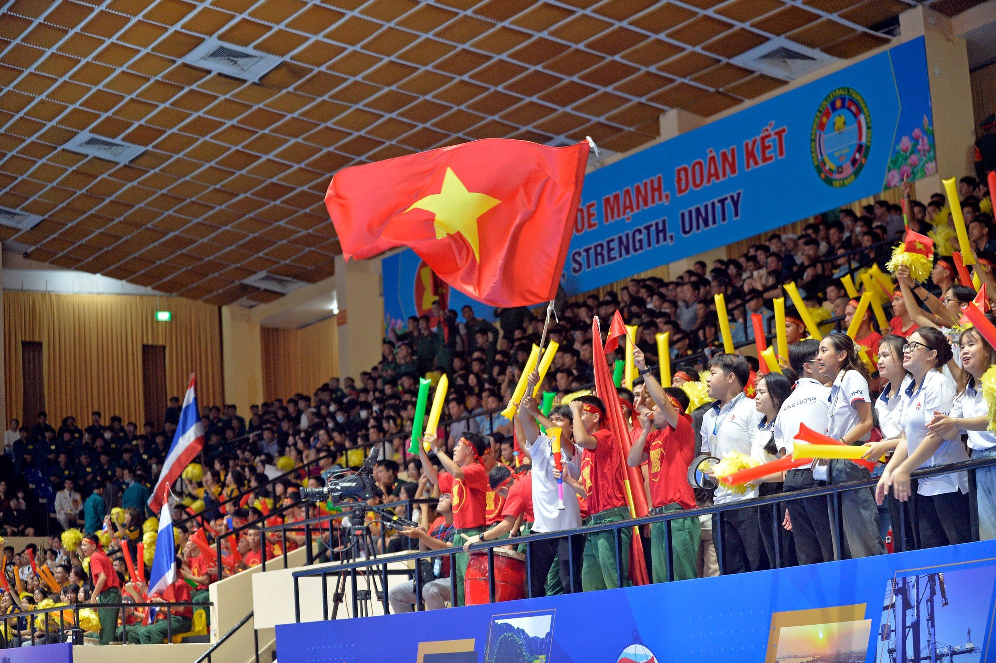 Thắng Th&aacute;i Lan, chủ nh&agrave; Qu&acirc;n đội Việt Nam gi&agrave;nh ng&ocirc;i v&ocirc; địch - Ảnh 2.