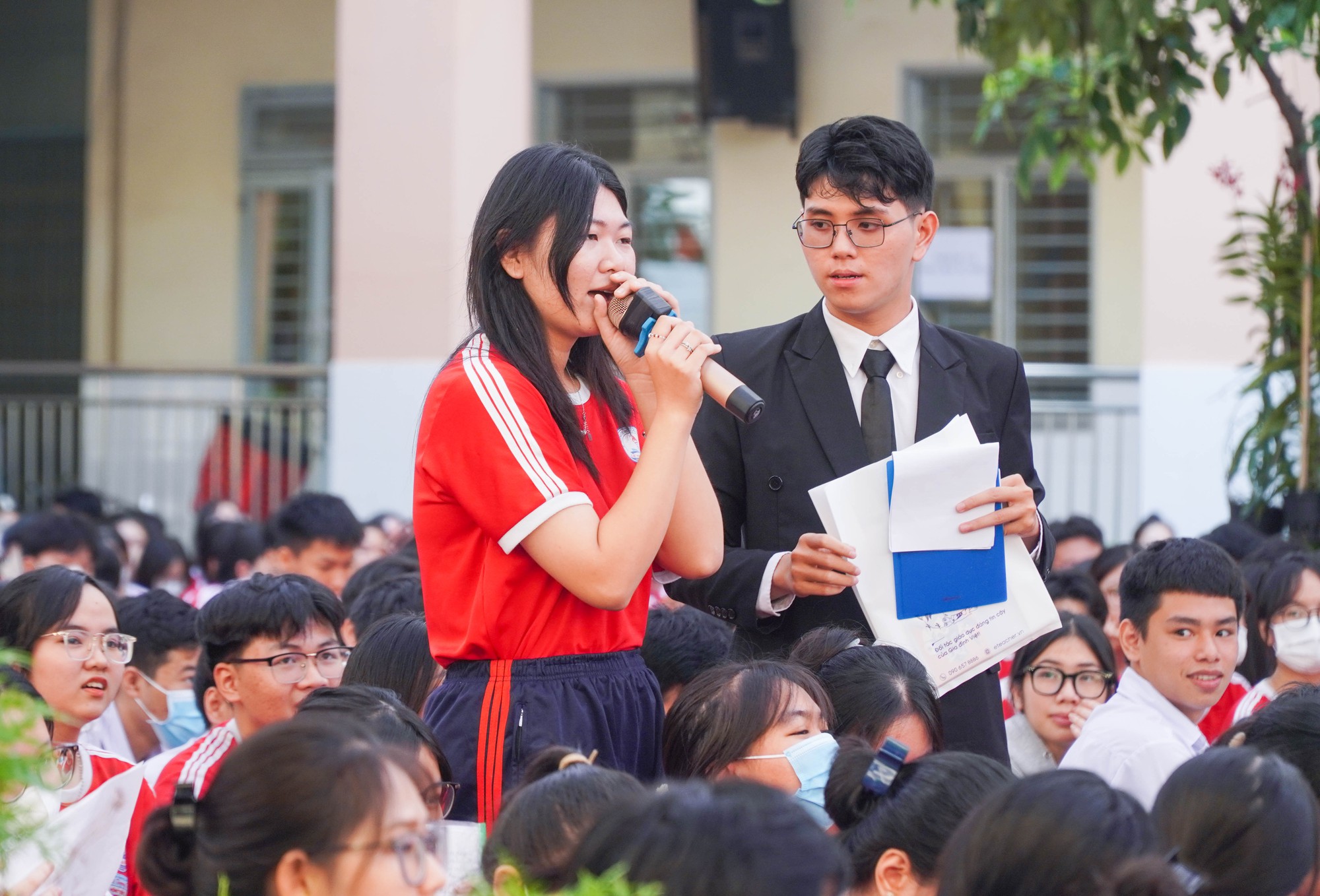 Giao lưu với thủ khoa: H&eacute; lộ b&iacute; quyết điểm cao bất ngờ - Ảnh 6.