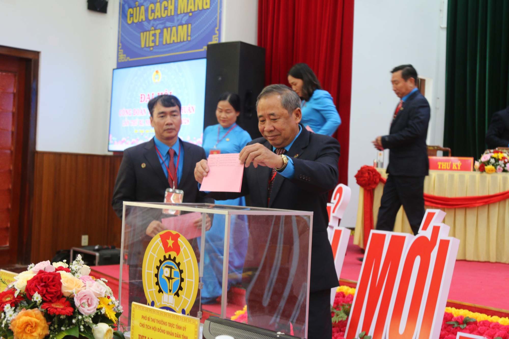 Công đoàn Ninh Thuận đổi mới vì người lao động - Ảnh 2.