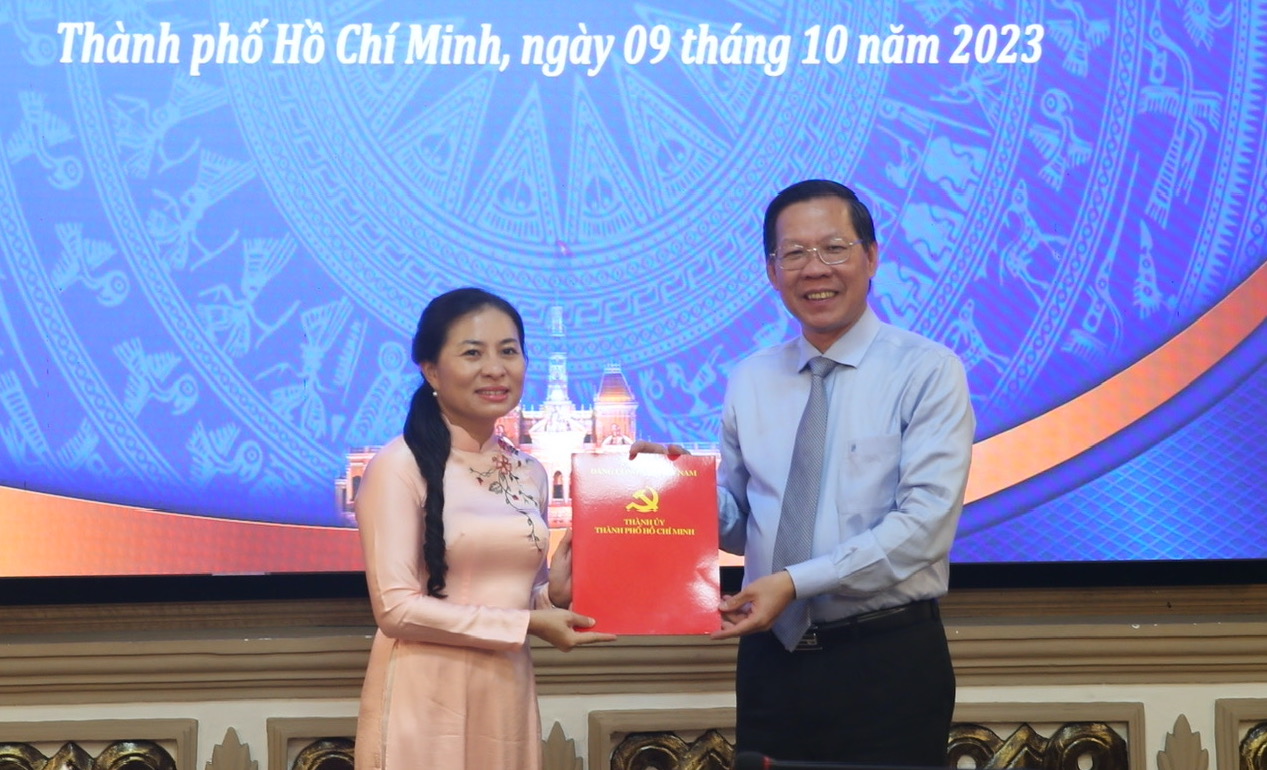 Ban Thường vụ Th&agrave;nh ủy TP HCM điều động nh&acirc;n sự - Ảnh 1.
