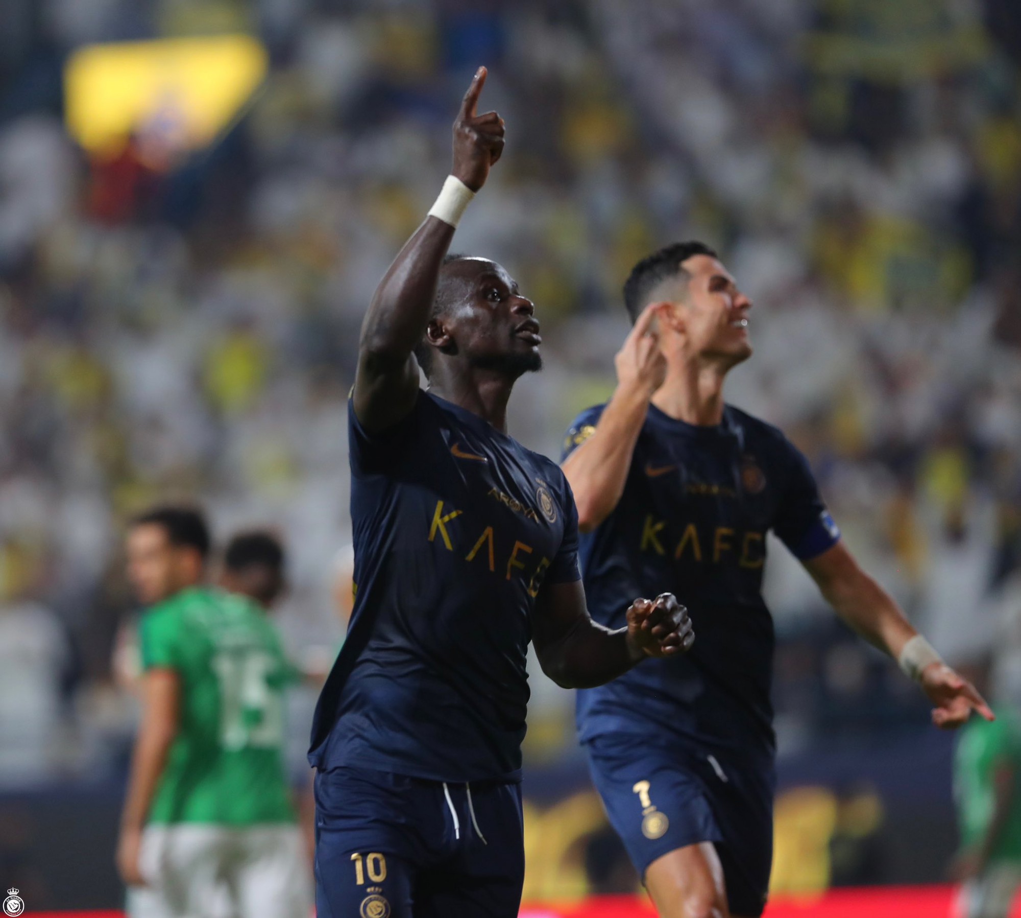 Ronaldo nổi nóng với trọng tài, Al-Nassr thắng nhọc trong trận cầu 2 thẻ đỏ - Ảnh 3.