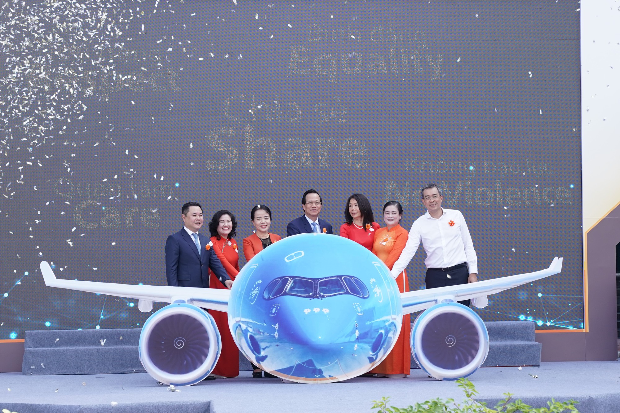 Cứ 3 phụ nữ có 2 người từng bị bạo lực bởi chồng hoặc người yêu