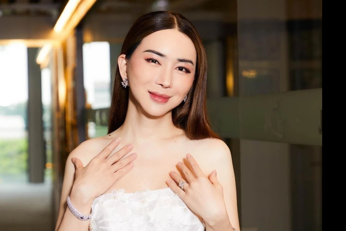 Bà trùm hoa hậu phá sản?
