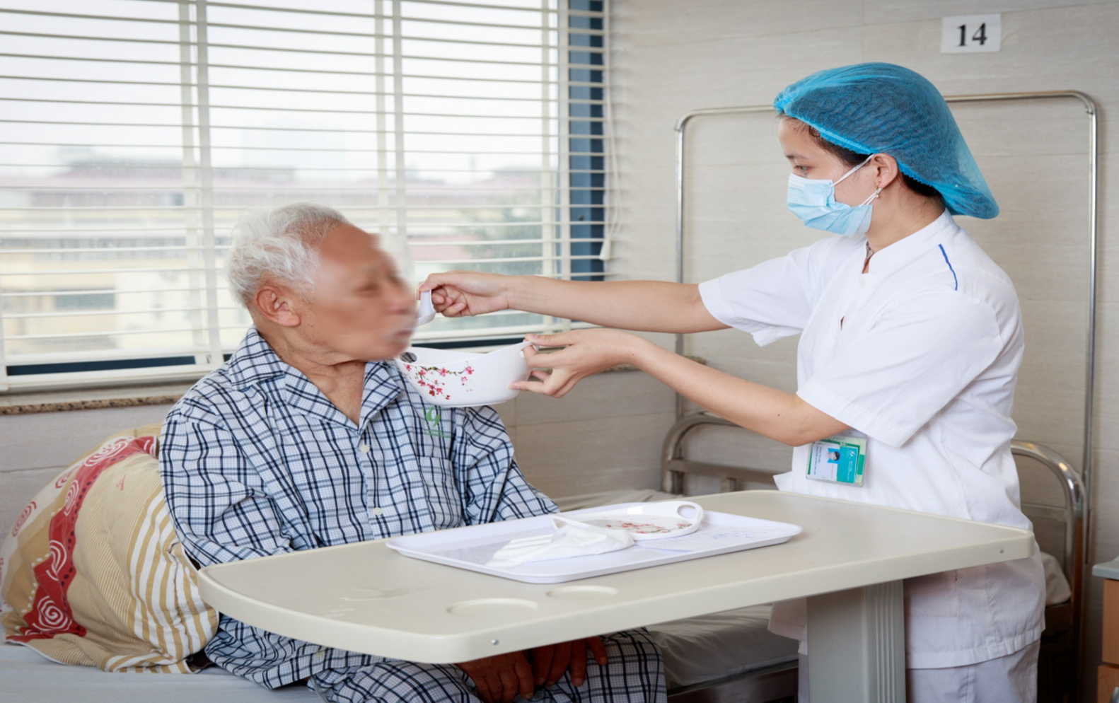 Một người cao tuổi g&aacute;nh tới 7 bệnh: L&agrave; những bệnh g&igrave;? - Ảnh 3.